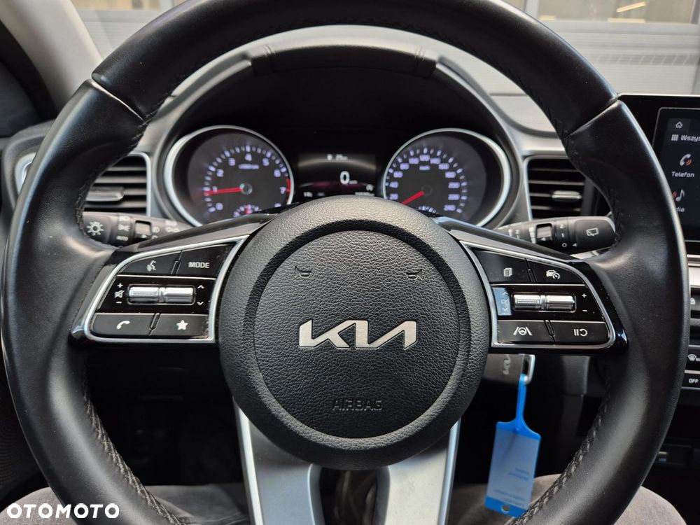 Kia XCeed 1.5 T-GDI M - 23