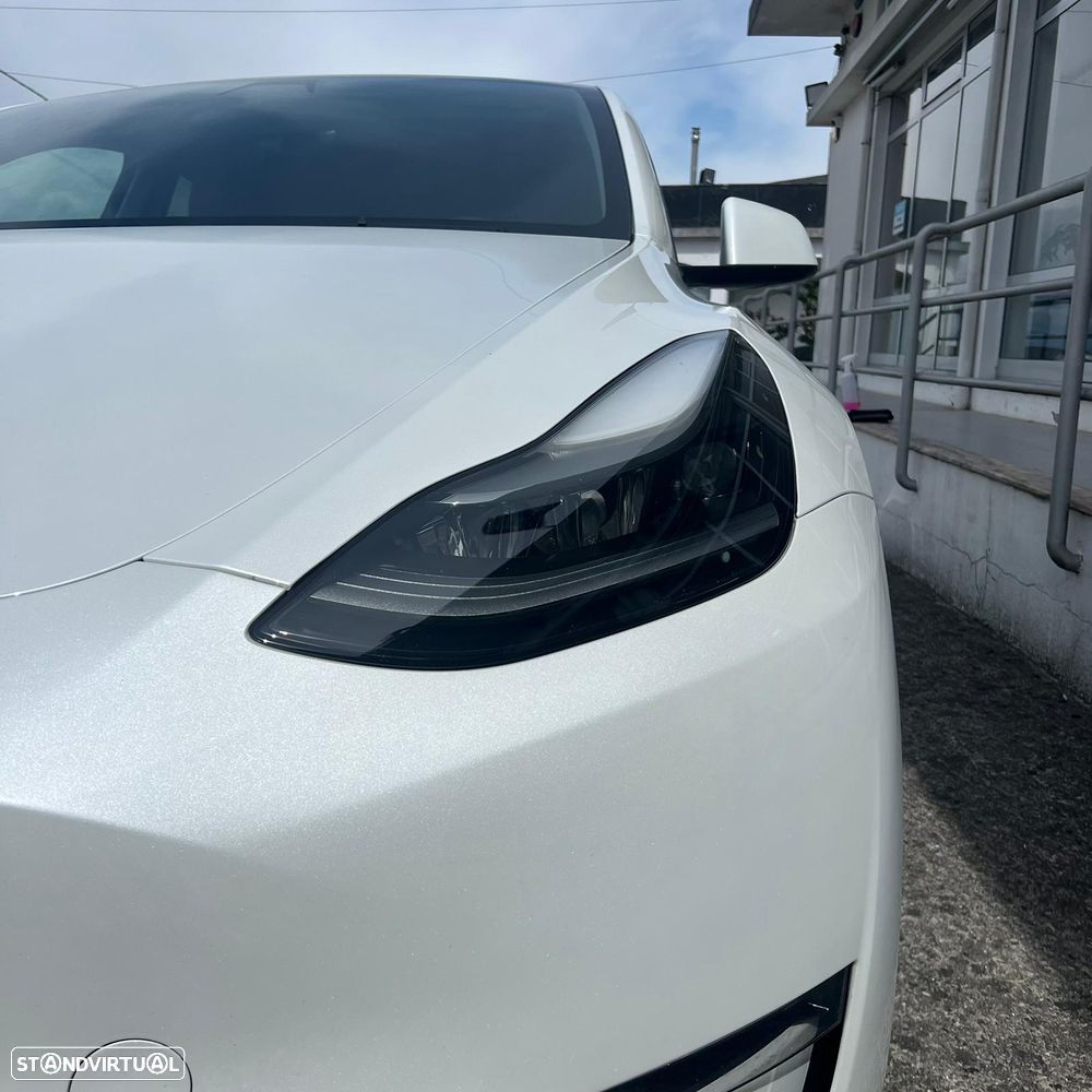Tesla Model Y Long Range Dual Motor AWD - 4