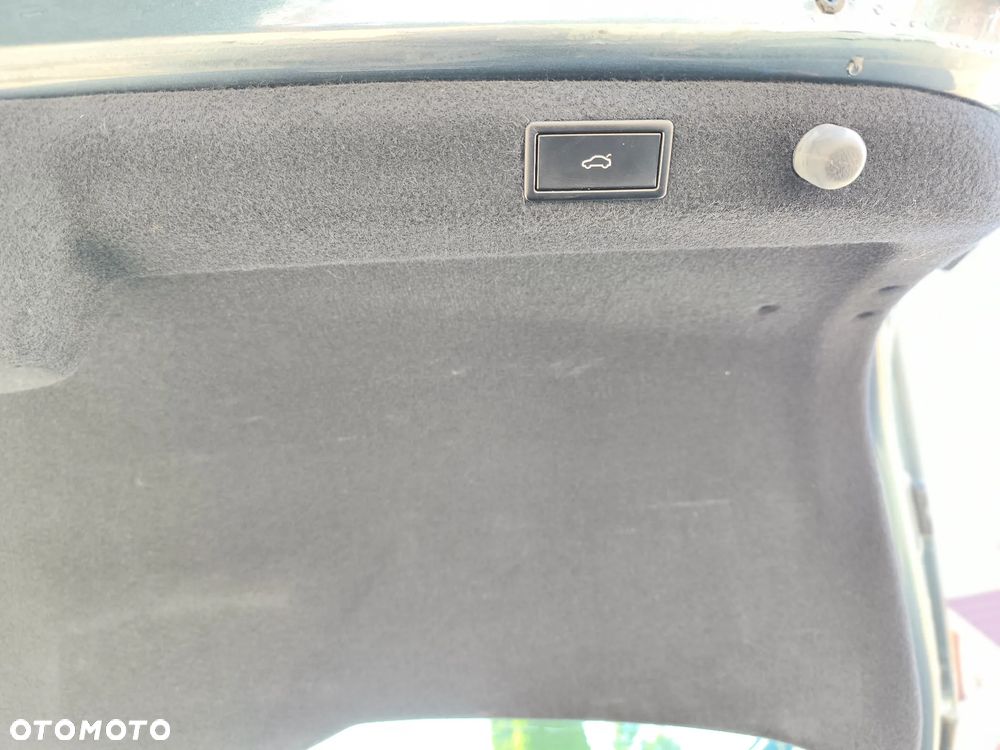 Skoda Superb ver-2-0-tdi-ambition - 11