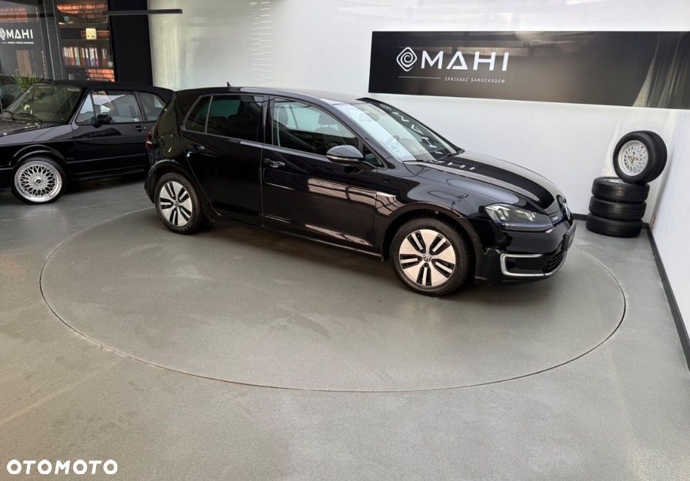 Volkswagen Golf - 14