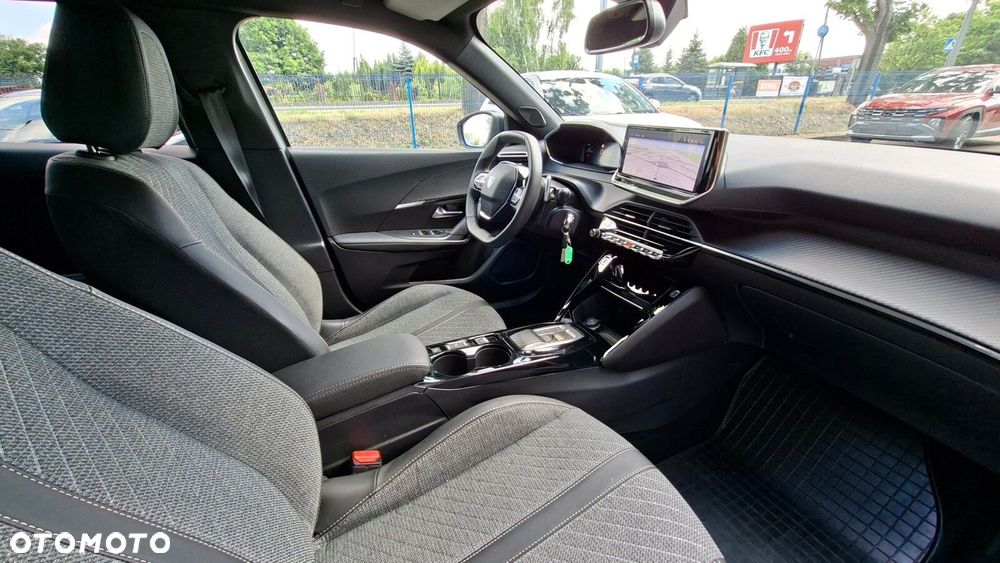 Peugeot 2008 - 11