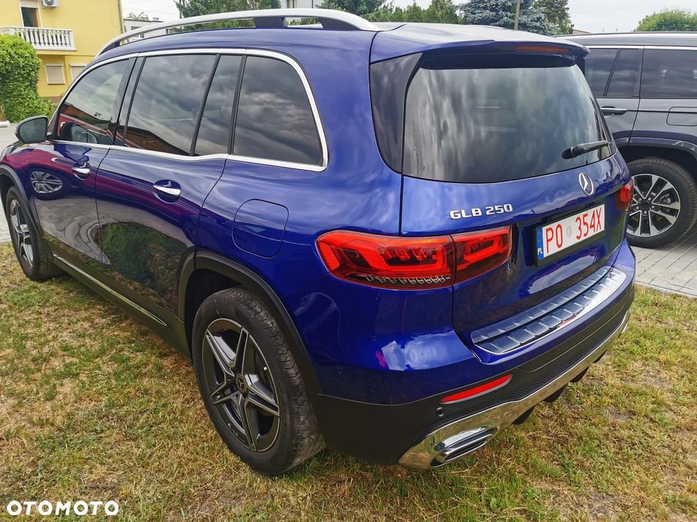 Mercedes-Benz GLB 250 8G-DCT AMG Line - 28