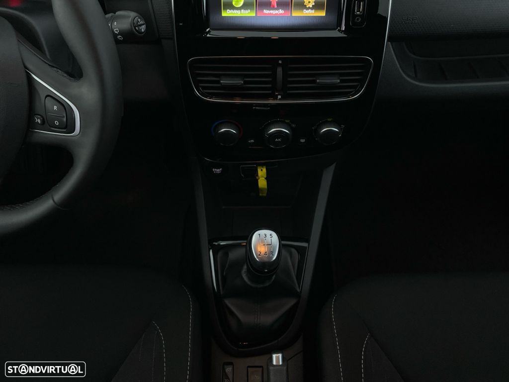 Renault Clio 0.9 TCe Limited - 16