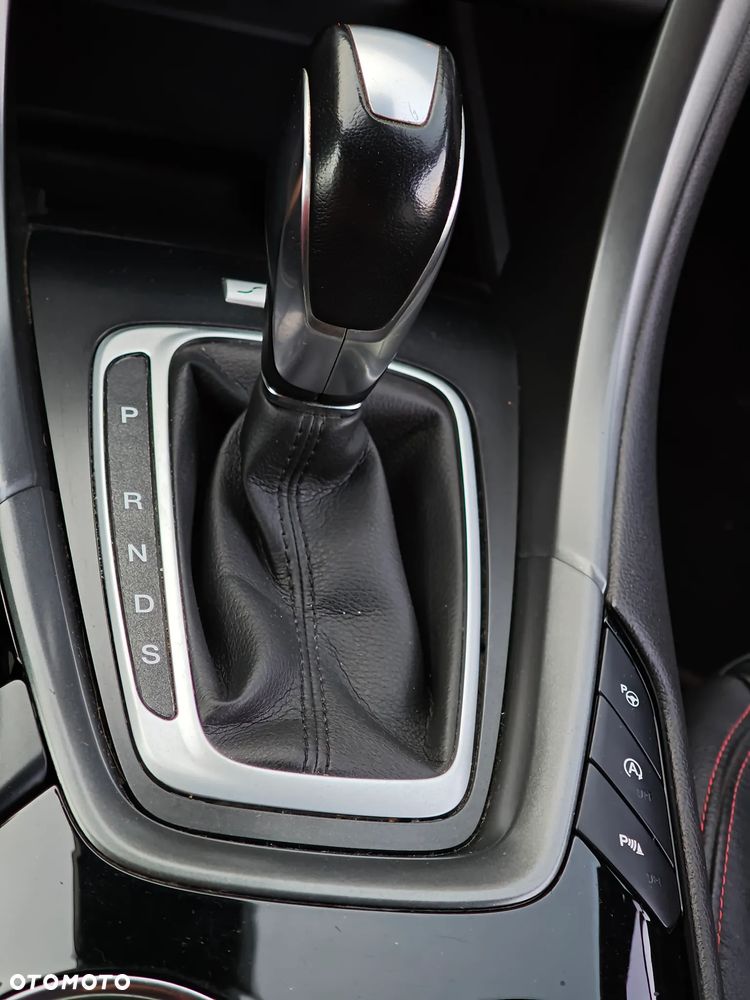 Ford Mondeo 2.0 TDCi ST-Line PowerShift - 28