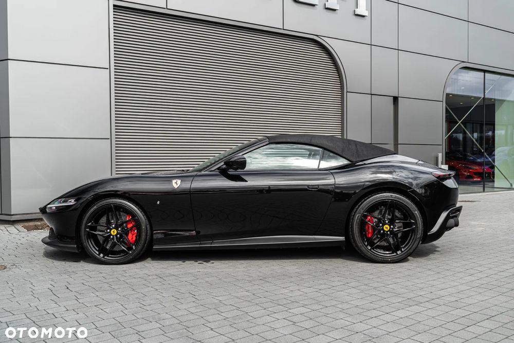 Ferrari Roma Spider - 16