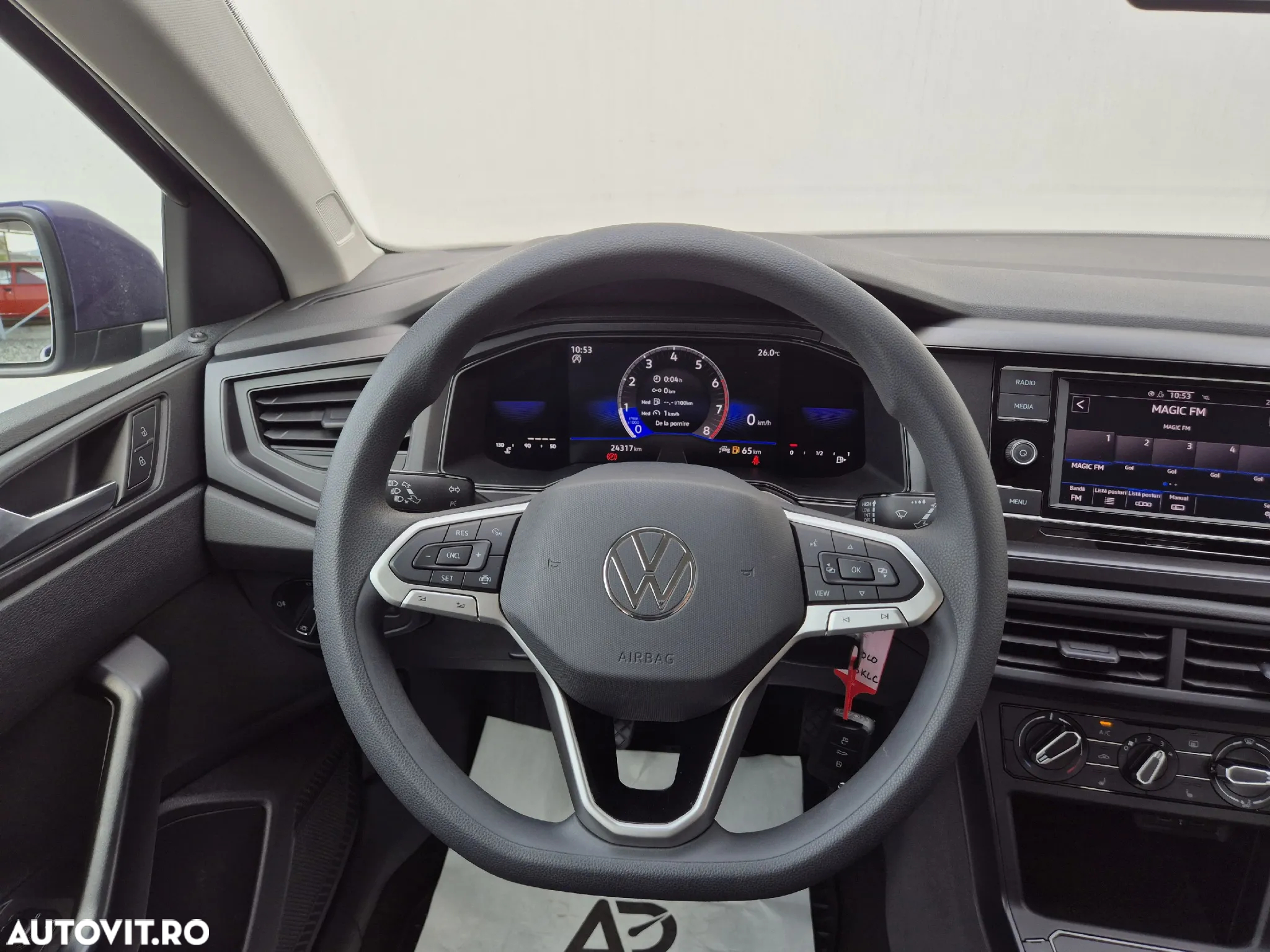 Volkswagen Polo 1.0 MPI Base - 14