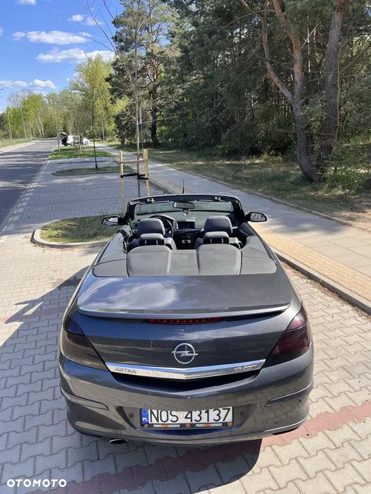 Opel Astra 1.9 CDTI Cosmo - 3