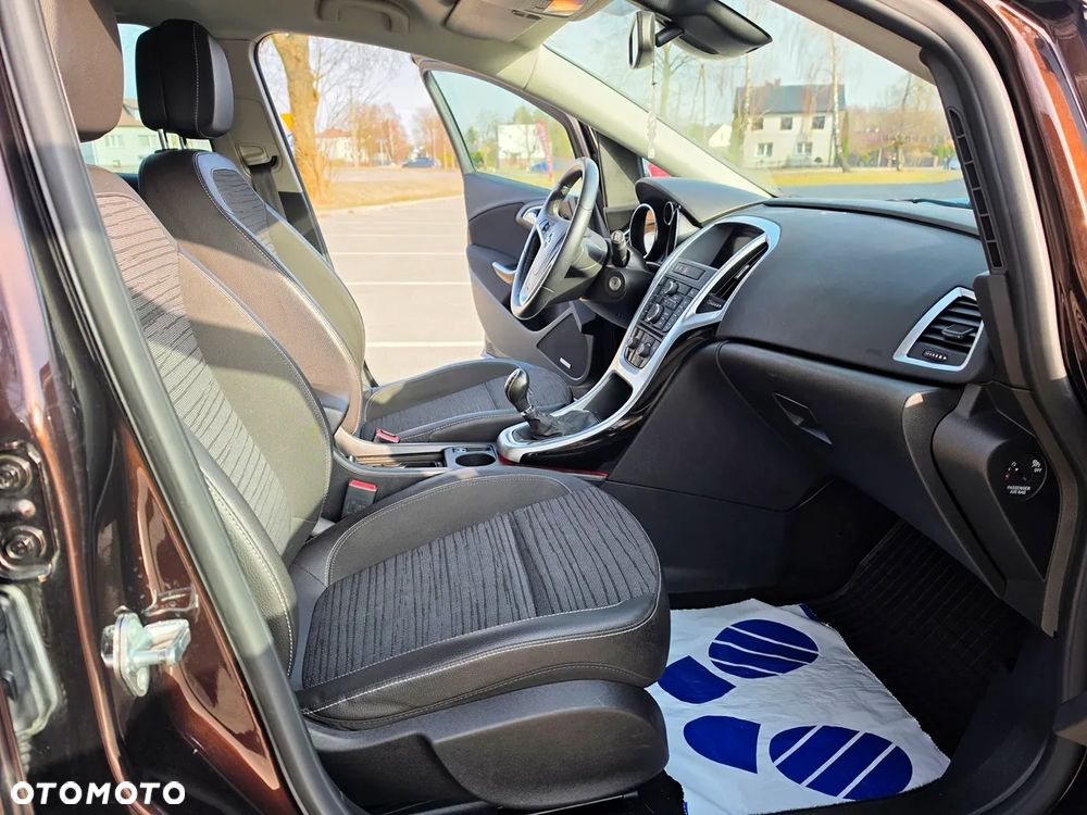 Opel Astra 1.4 Turbo ENERGY - 25