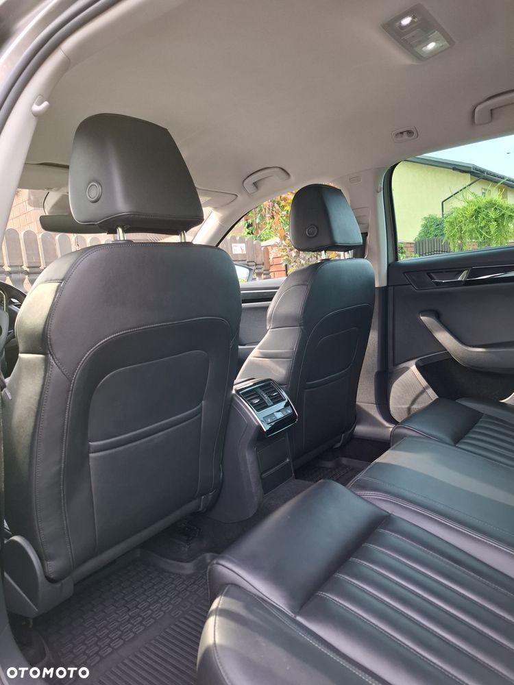 Skoda Superb Combi 2.0 TDI 4x4 DSG L&K - 14