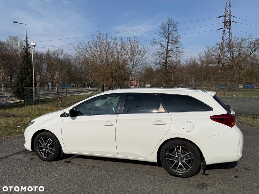 Toyota Auris 1.6 Active - 26