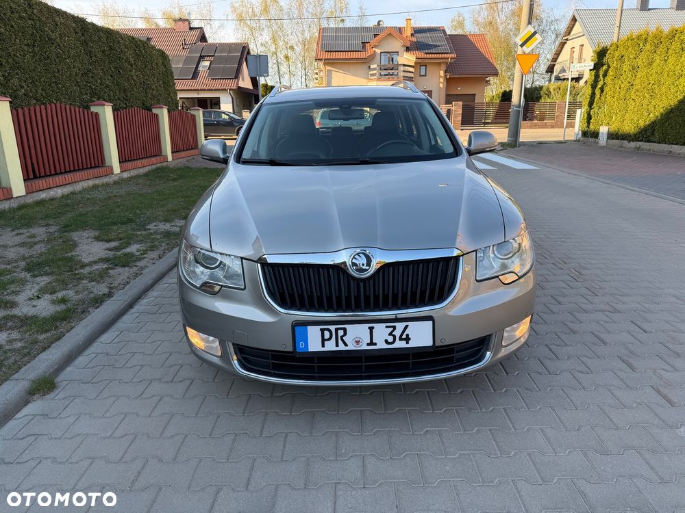 Skoda Superb 2.0 TDI 4x4 Exclusive - 11