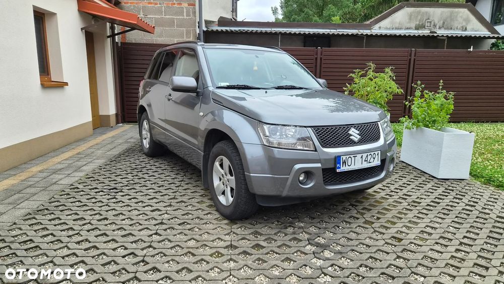 Suzuki Grand Vitara 2.0 Comfort - 4