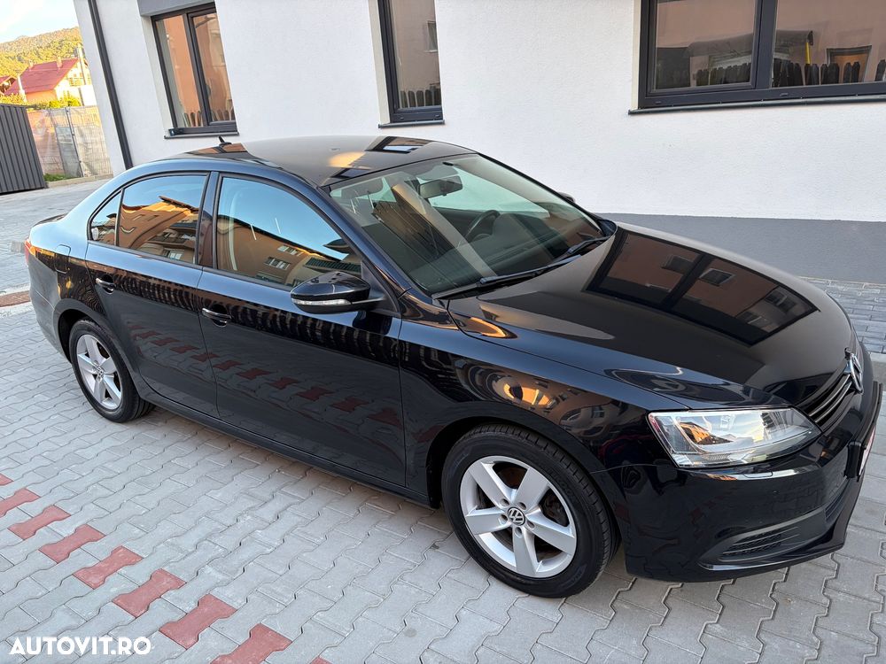 Volkswagen Jetta 2012 photo 4