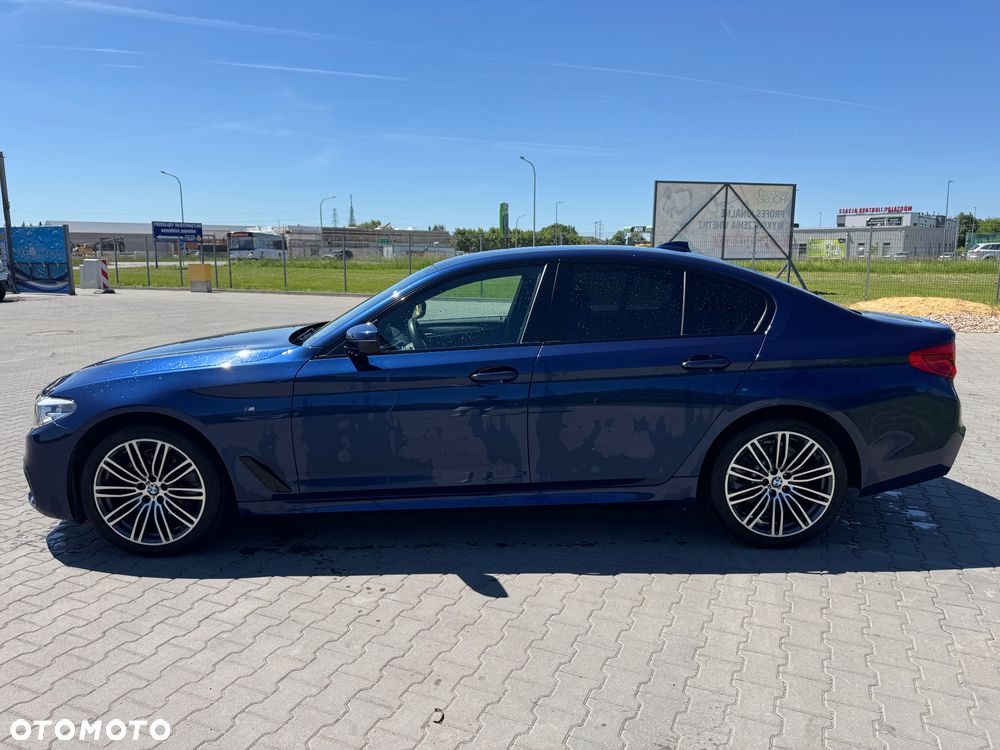 BMW Seria 5 518d M Sport - 7