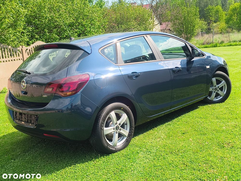 Opel Astra 1.7 CDTI DPF Cosmo - 15