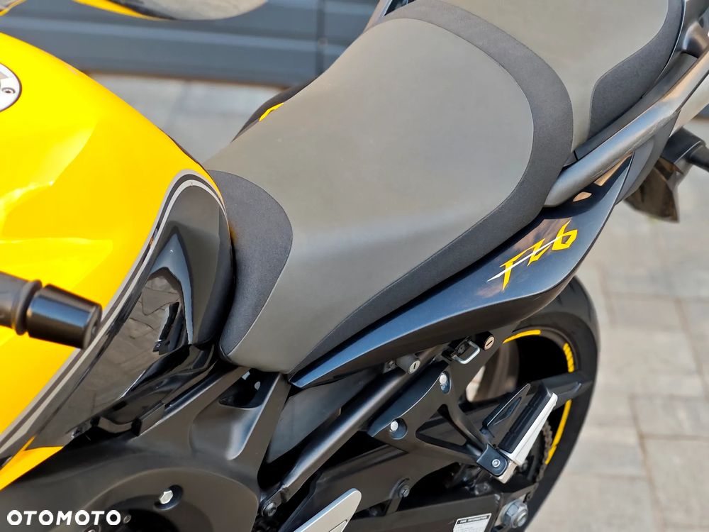 Yamaha FZ6 - 18