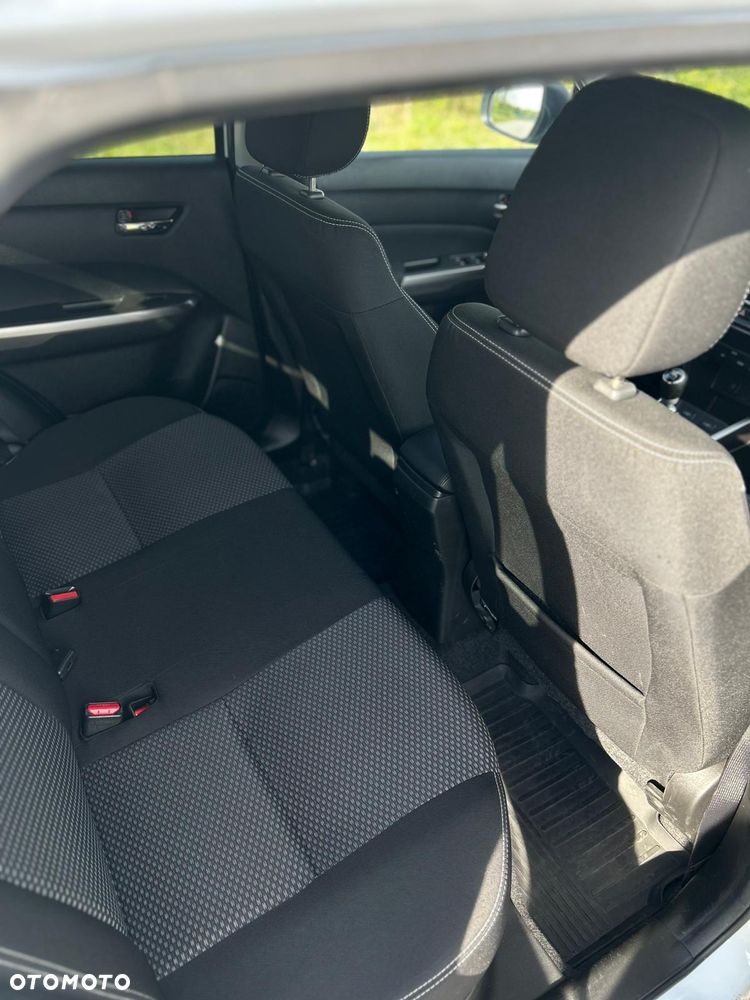 Suzuki Vitara 1.4 Boosterjet Premium 4WD - 7