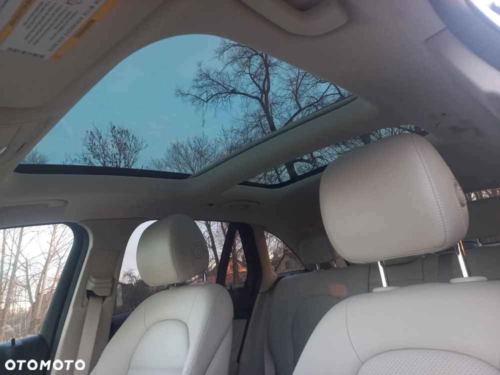 Mercedes-Benz GLC - 18