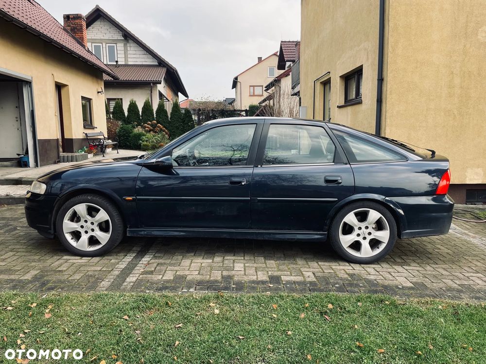 Opel Vectra - 1