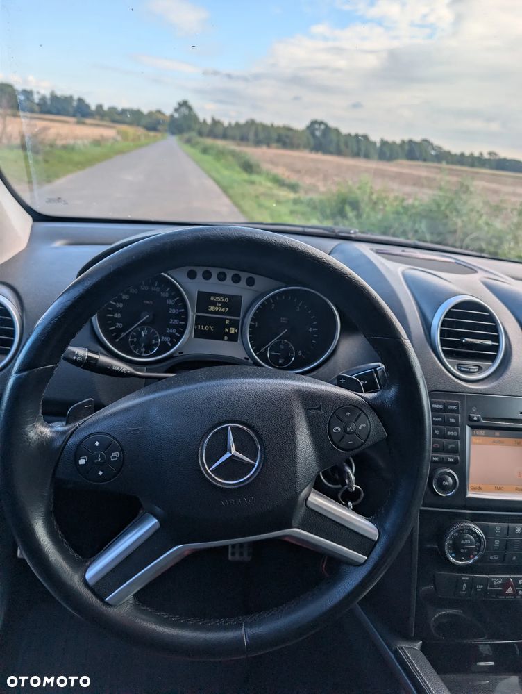 Mercedes-Benz ML - 8