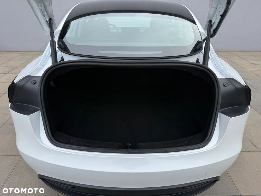 Tesla Model 3 Long Range AWD - 13