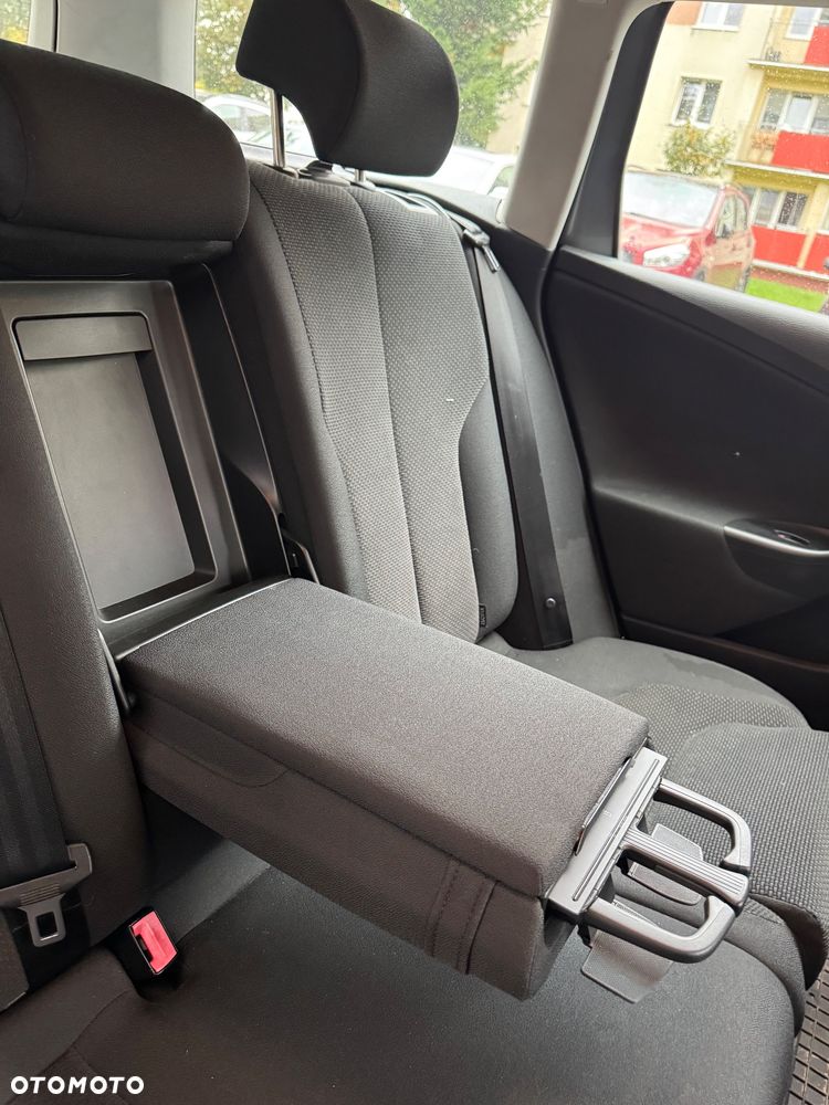 Volkswagen Passat 1.9 TDI Trendline - 16