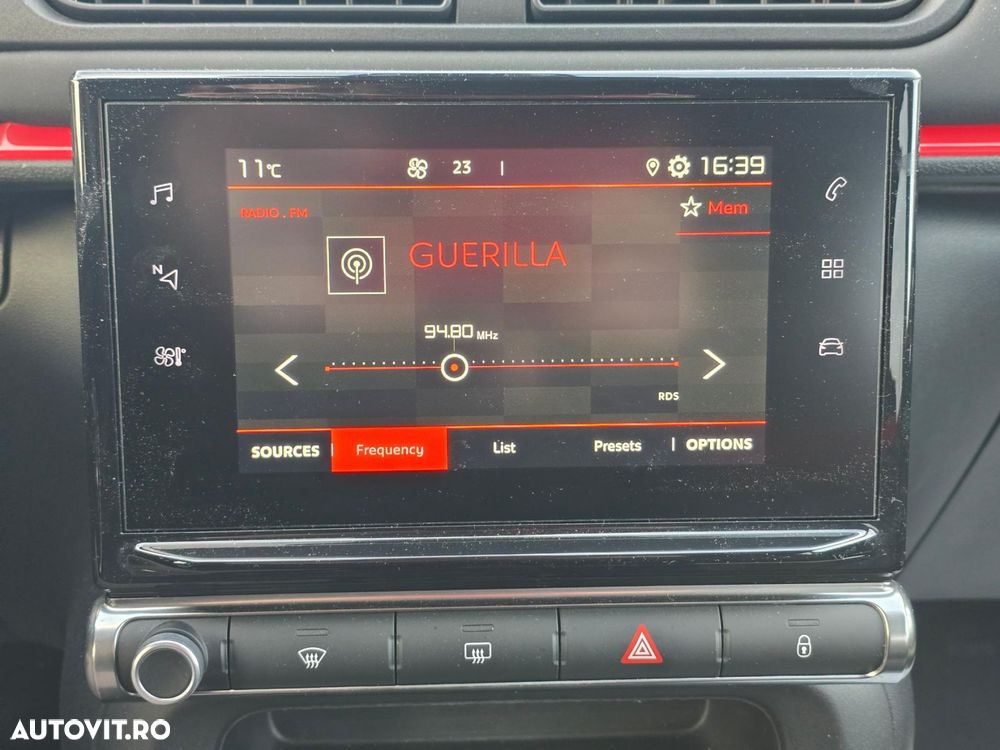 Citroën C3 1.2 PureTech S&S EAT6 Shine - 19