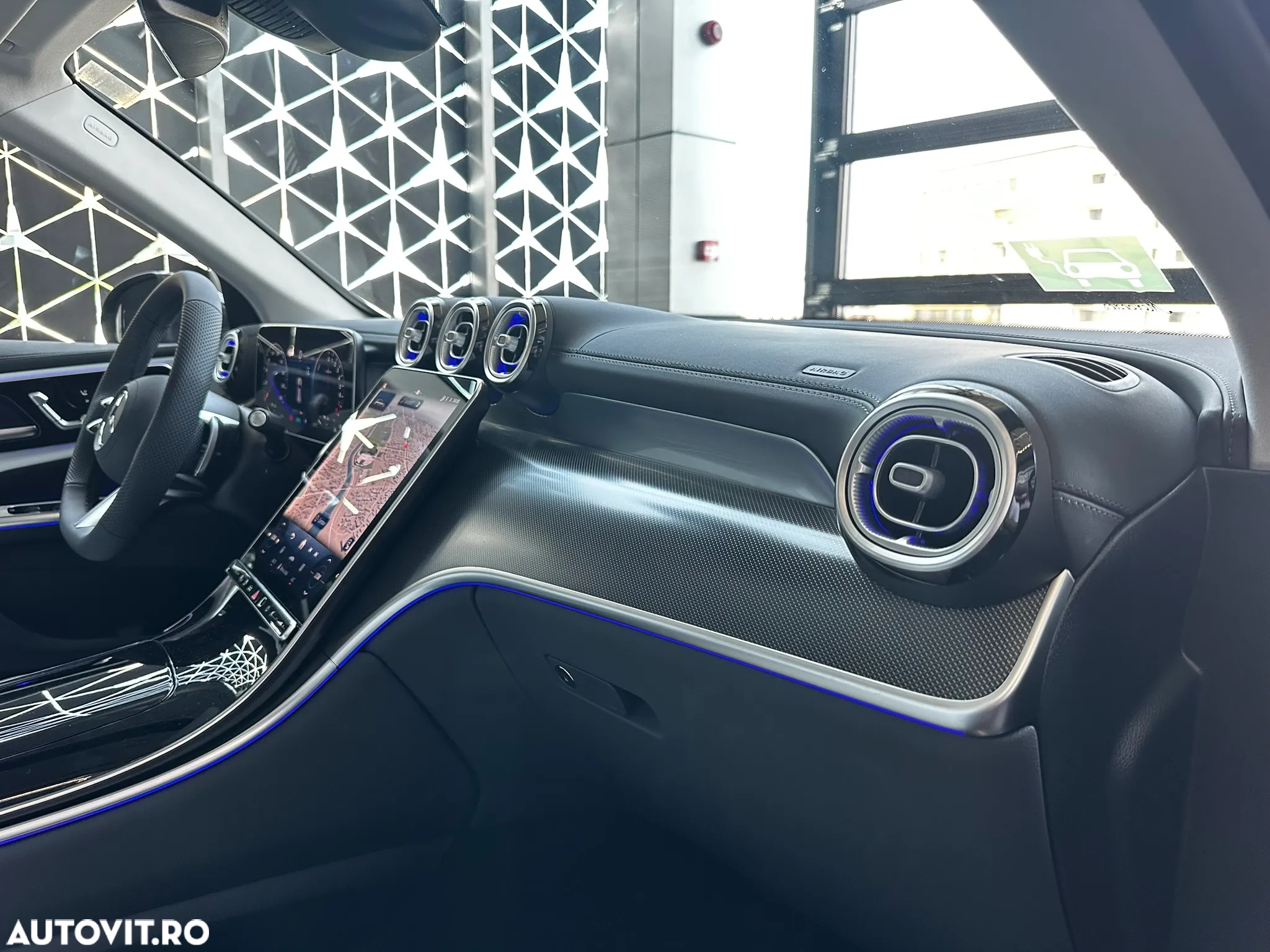 Mercedes-Benz GLC 300 e 4MATIC - 13