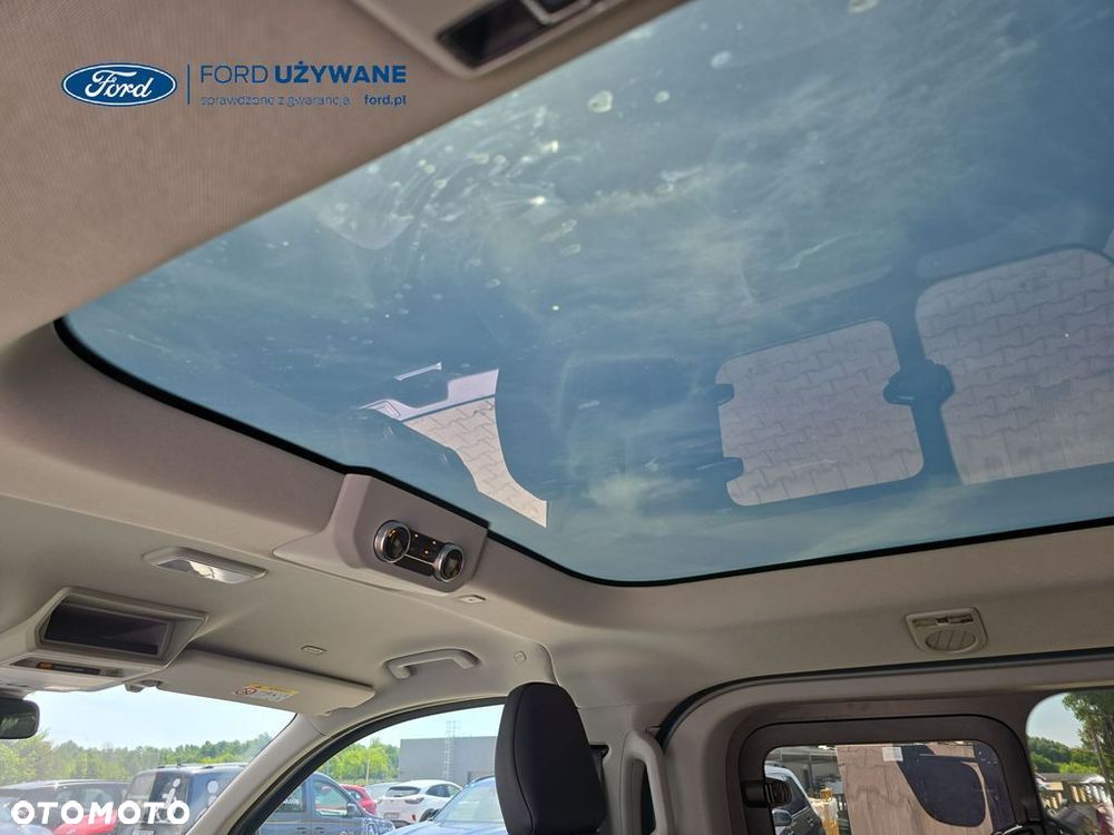 Ford Tourneo Custom - 15