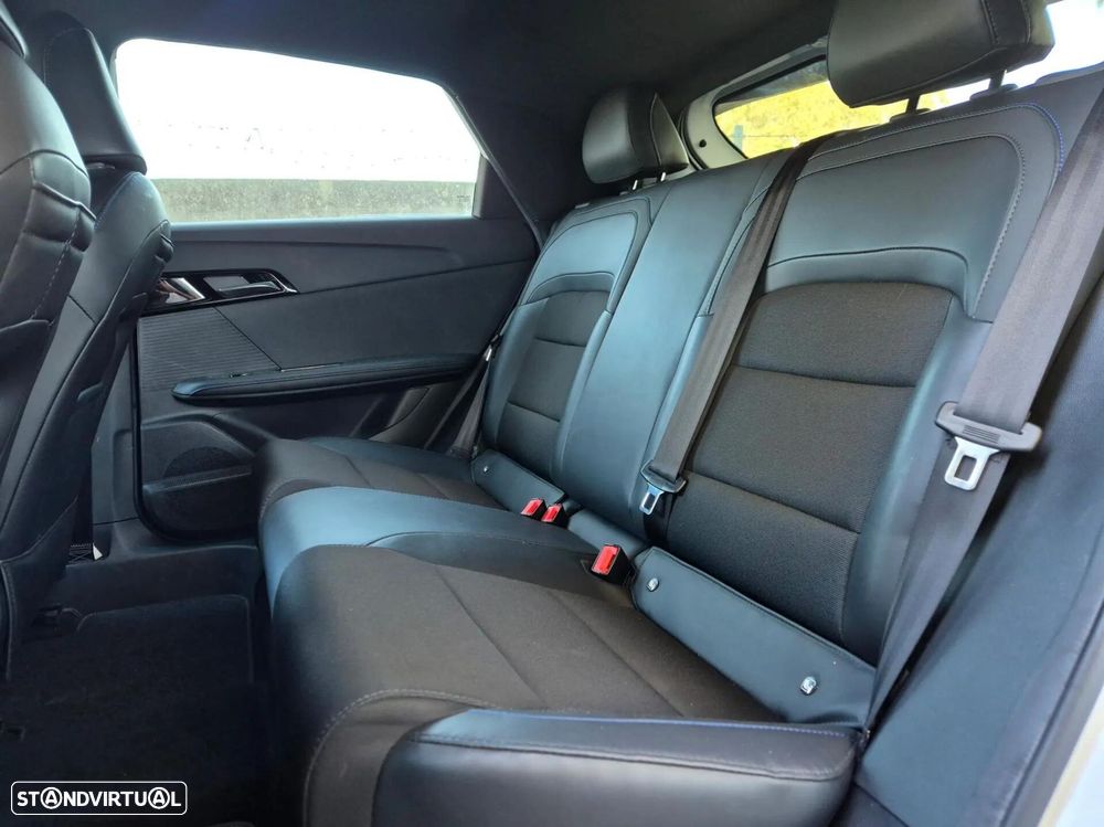 MG MG4 64 kWh Luxury - 14
