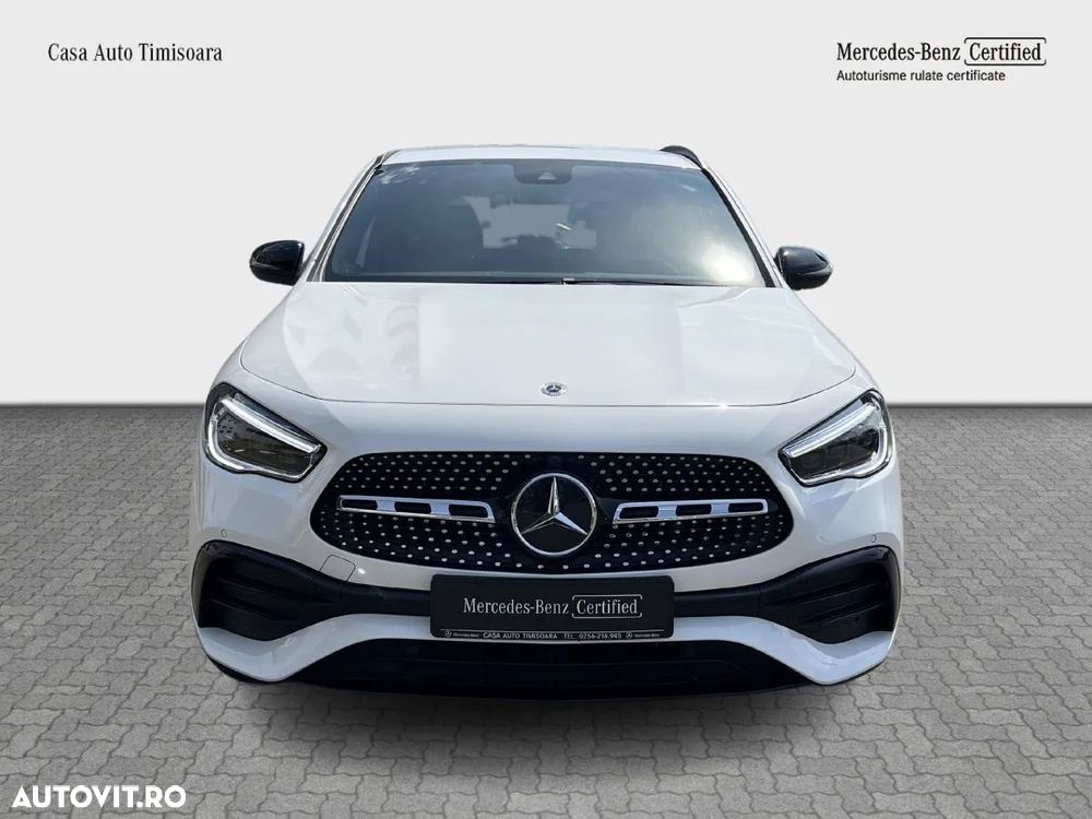 Mercedes-Benz GLA - 9