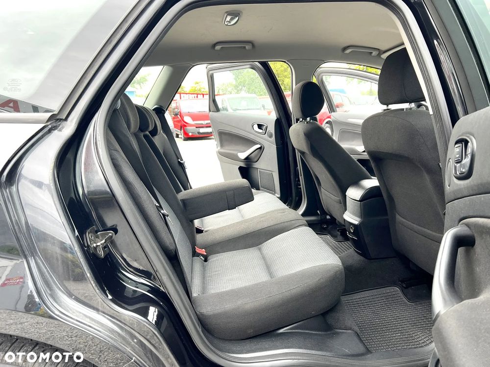 Ford Mondeo - 13