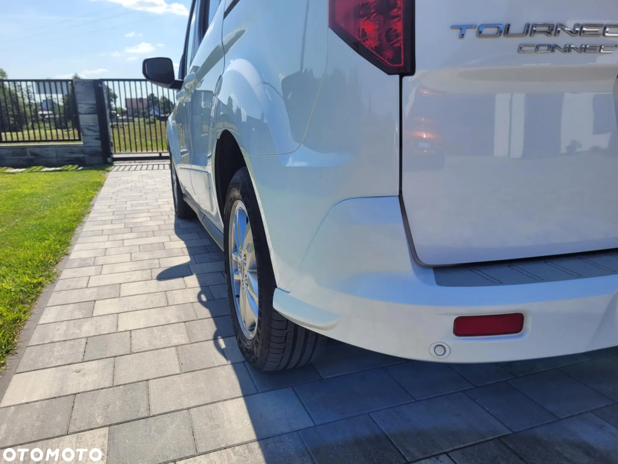 Ford Tourneo Connect Gr 1.5 EcoBlue Titanium - 25