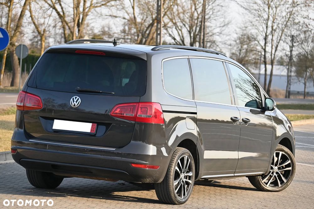 Volkswagen Sharan 2.0 TSI DSG Highline - 17