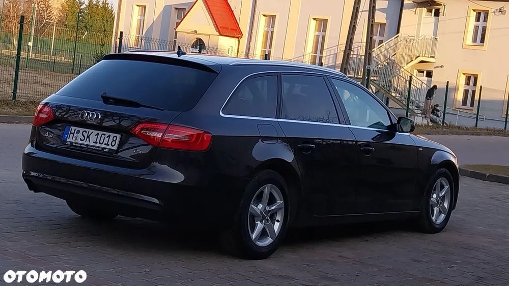 Audi A4 Avant 2.0 TDI DPF S line Sportpaket - 3