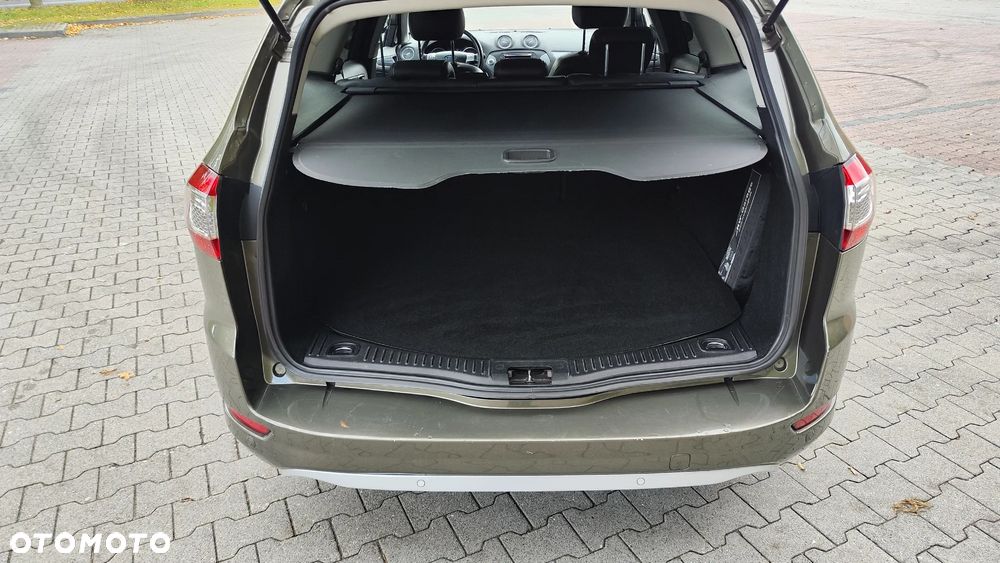 Ford Mondeo 2.0 TDCi Champions Edition - 9