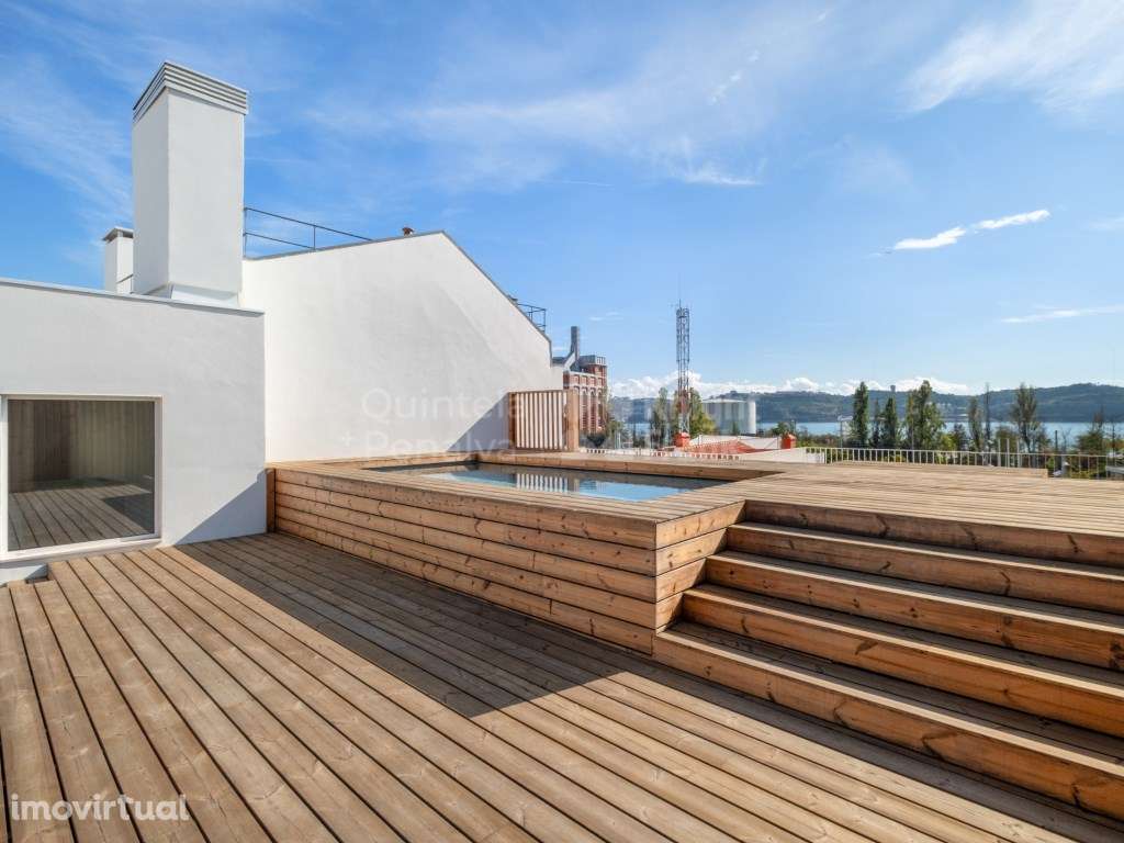 Apartamento T3 duplex com terraço, piscina, vista rio, Junqueira - Grande imagem: 2/25