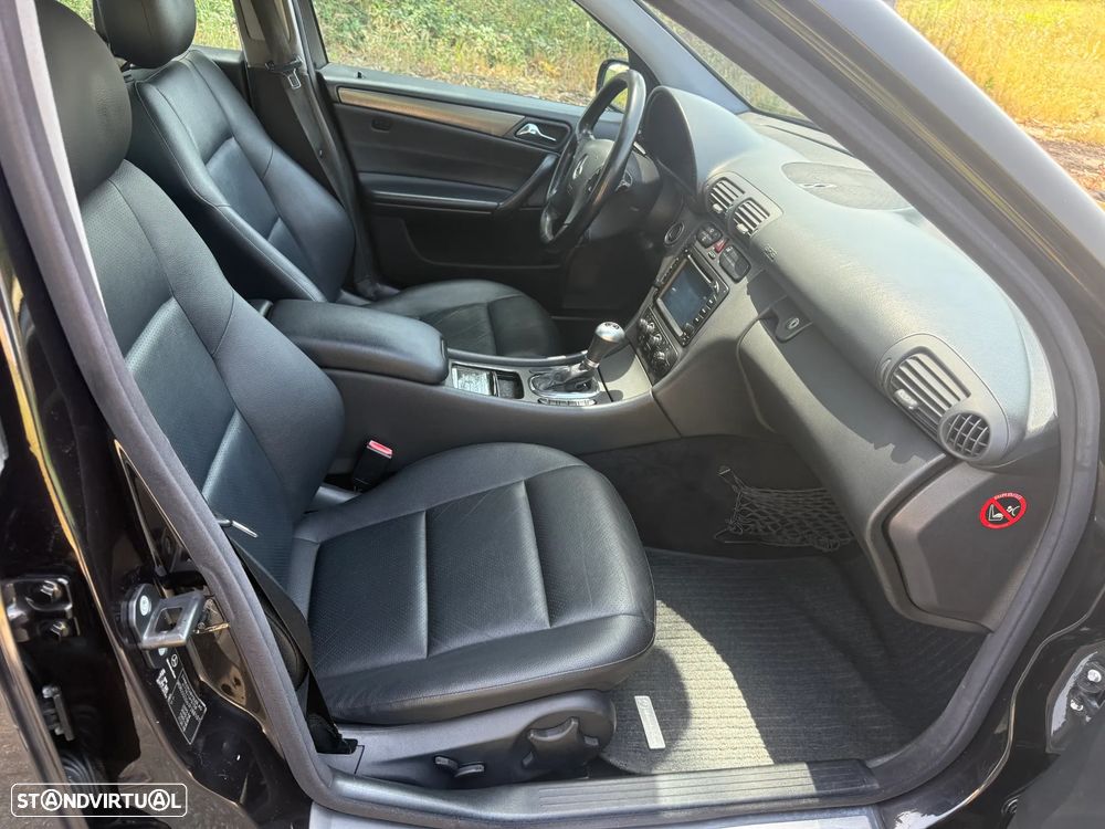 Mercedes-Benz C 220 - 13