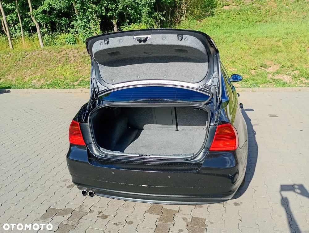 BMW Seria 3 - 26