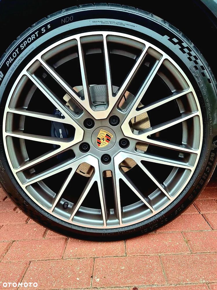 Porsche Panamera - 5