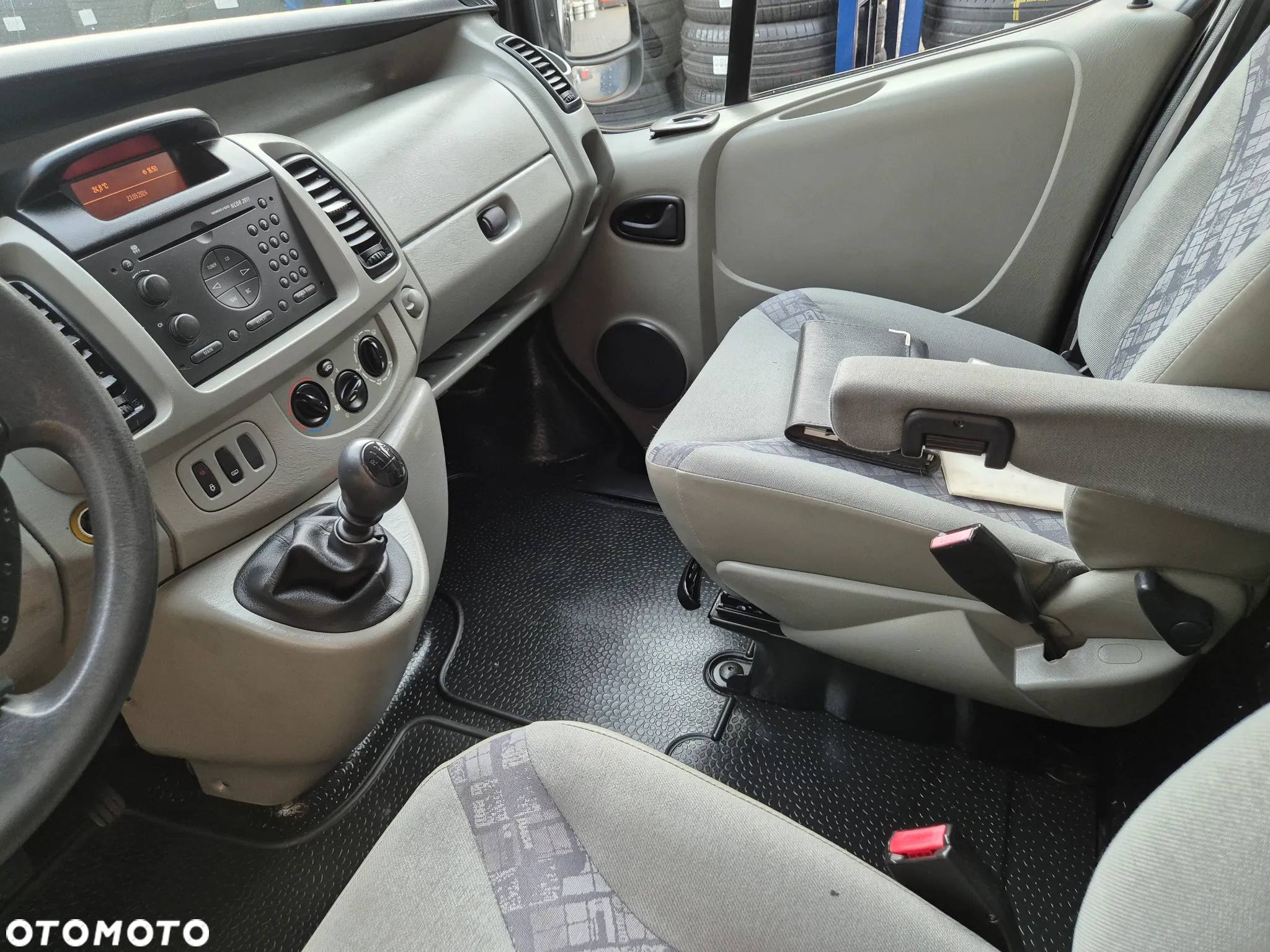 Opel Vivaro - 19