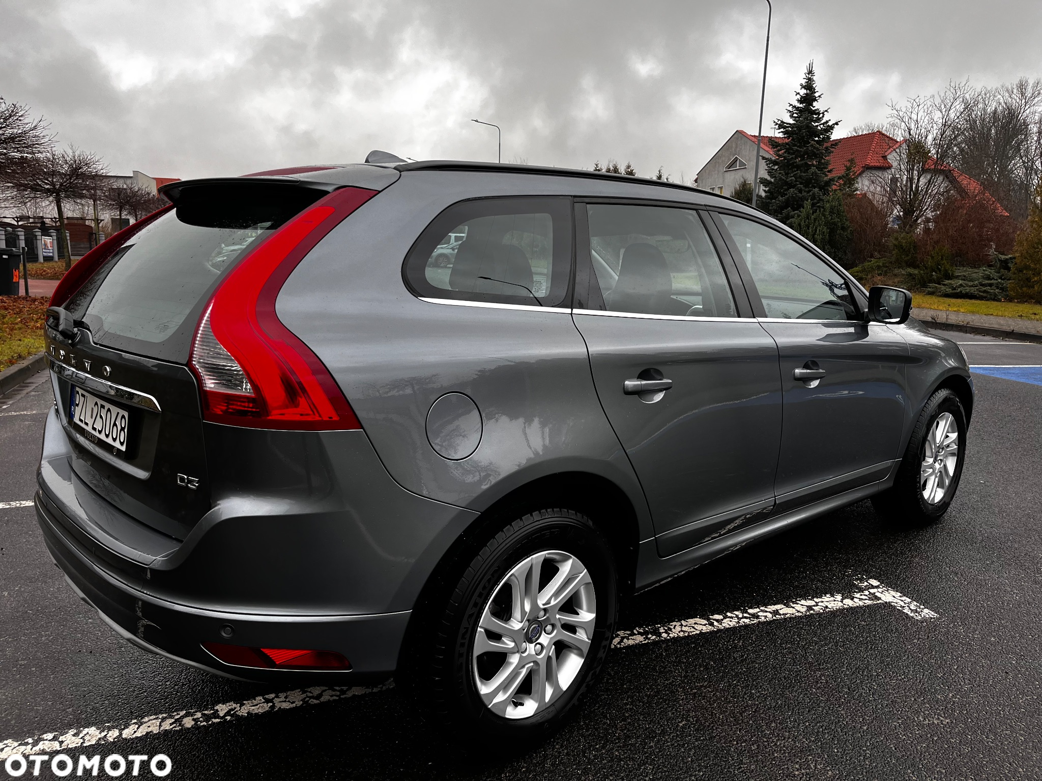 Volvo XC 60 D3 Drive-E Momentum - 13