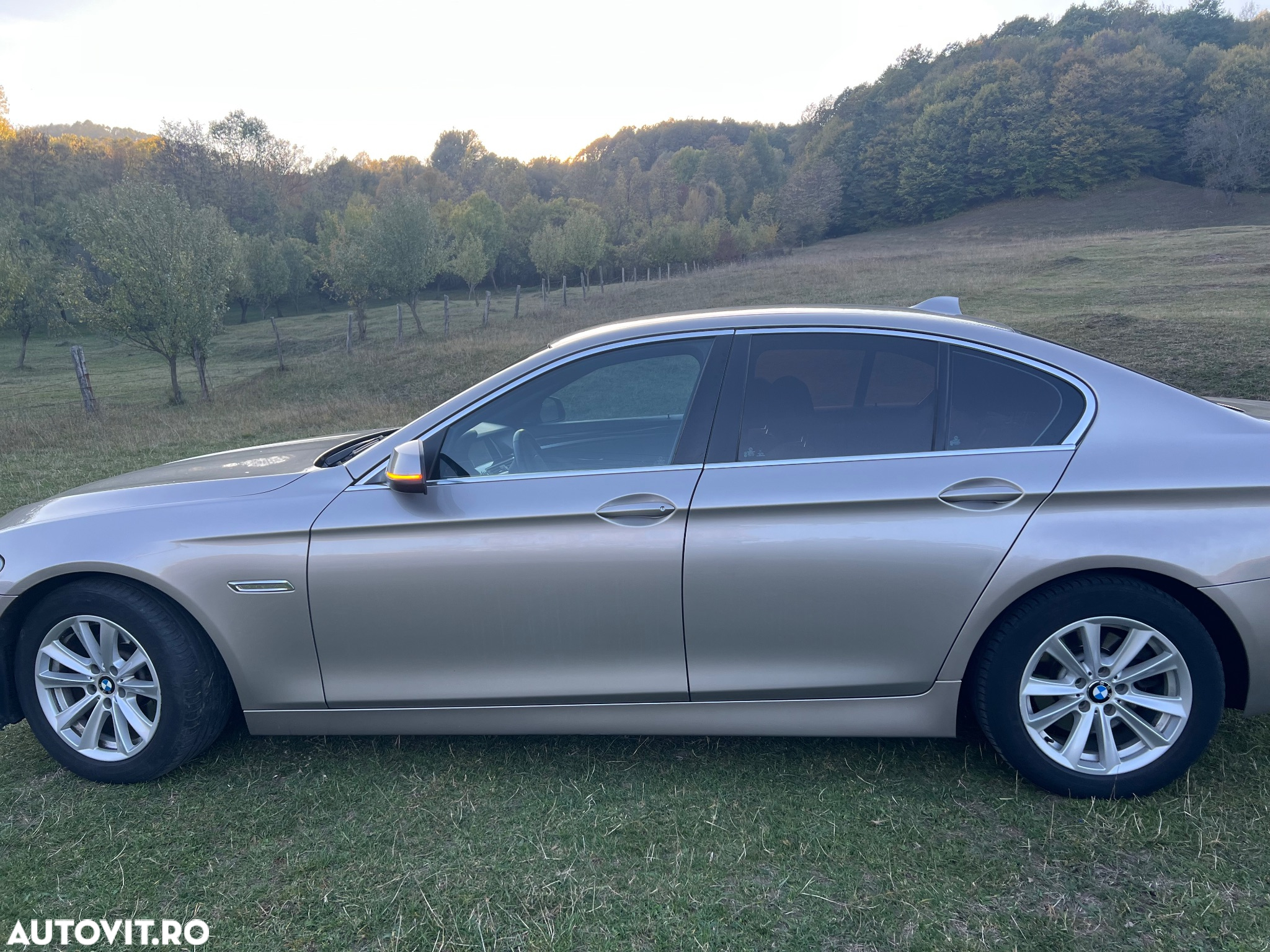 BMW Seria 5 518d Touring Aut. - 5