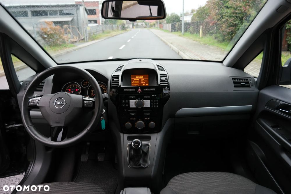 Opel Zafira - 28