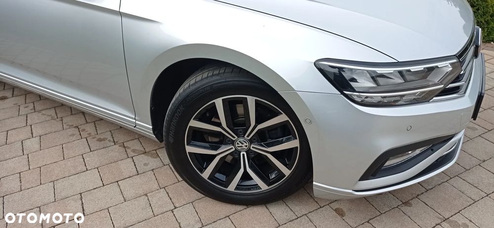 Volkswagen Passat Variant 2.0 TDI SCR DSG Business - 12