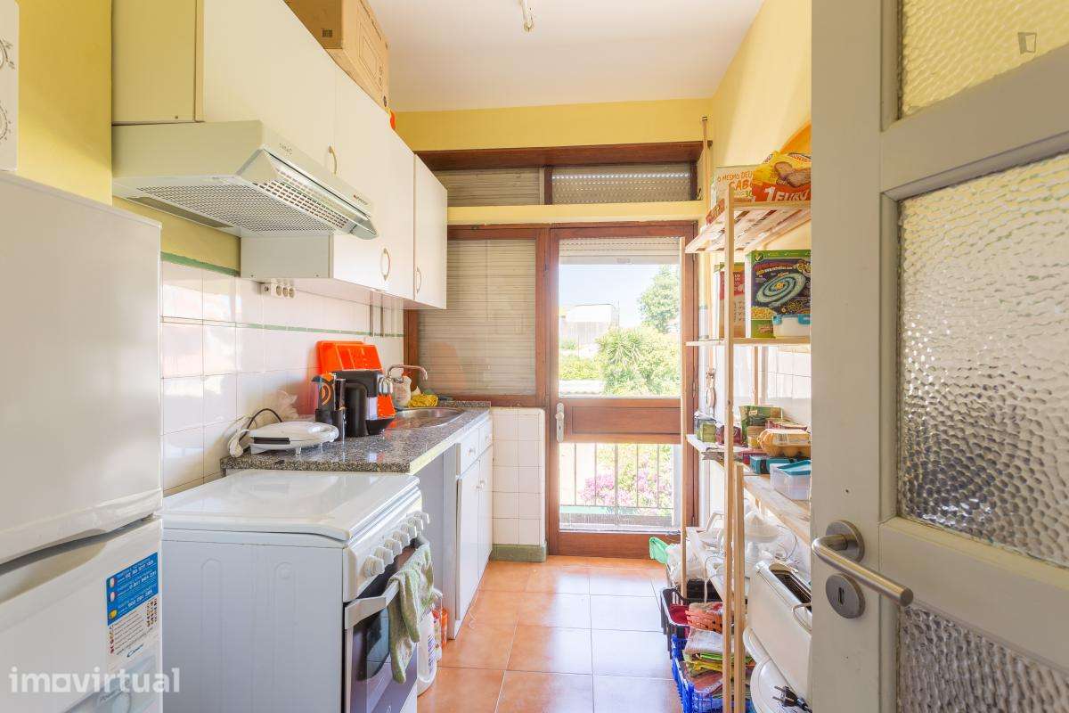 Quarto - localizado em Paranhos Porto - Grande imagem: 2/10