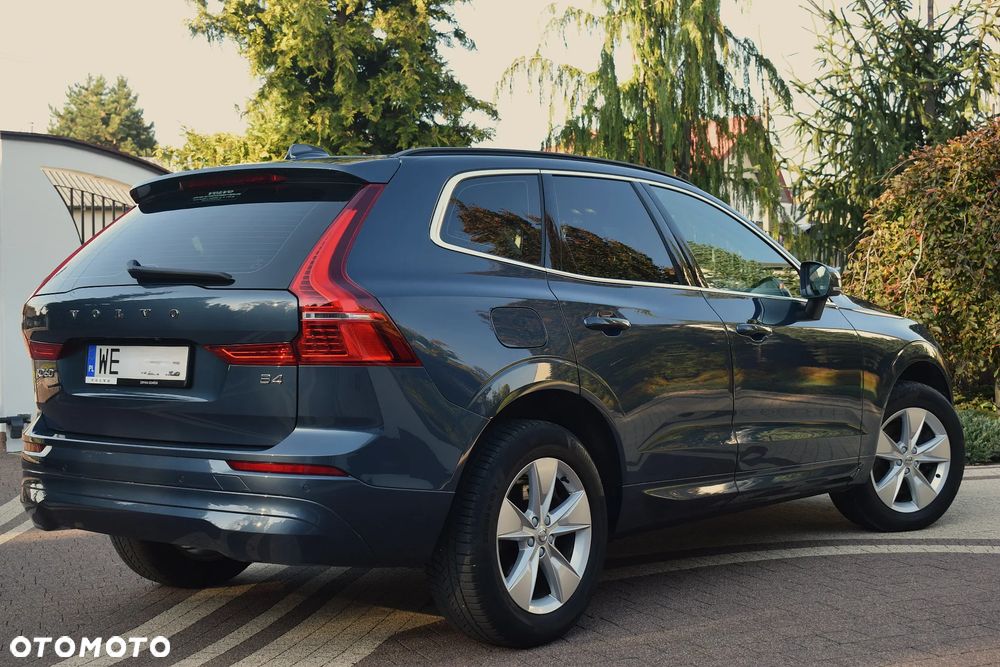 Volvo XC 60 B4 B Momentum Pro - 17
