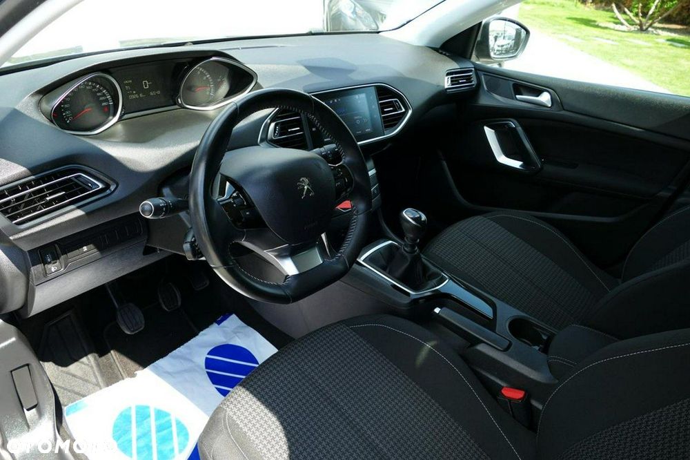 Peugeot 308 PureTech 130 Allure Pack - 20