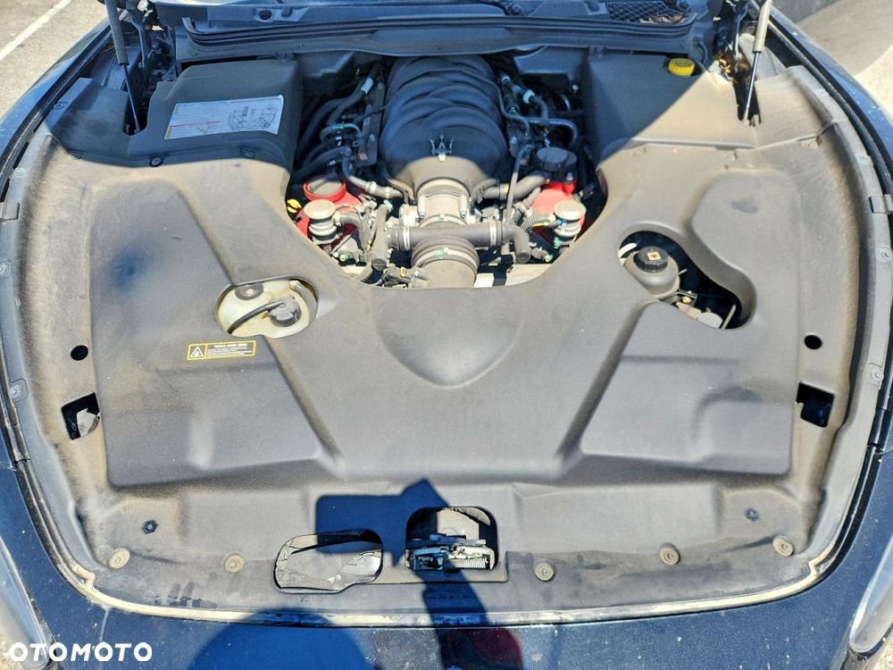 Maserati GranTurismo - 12