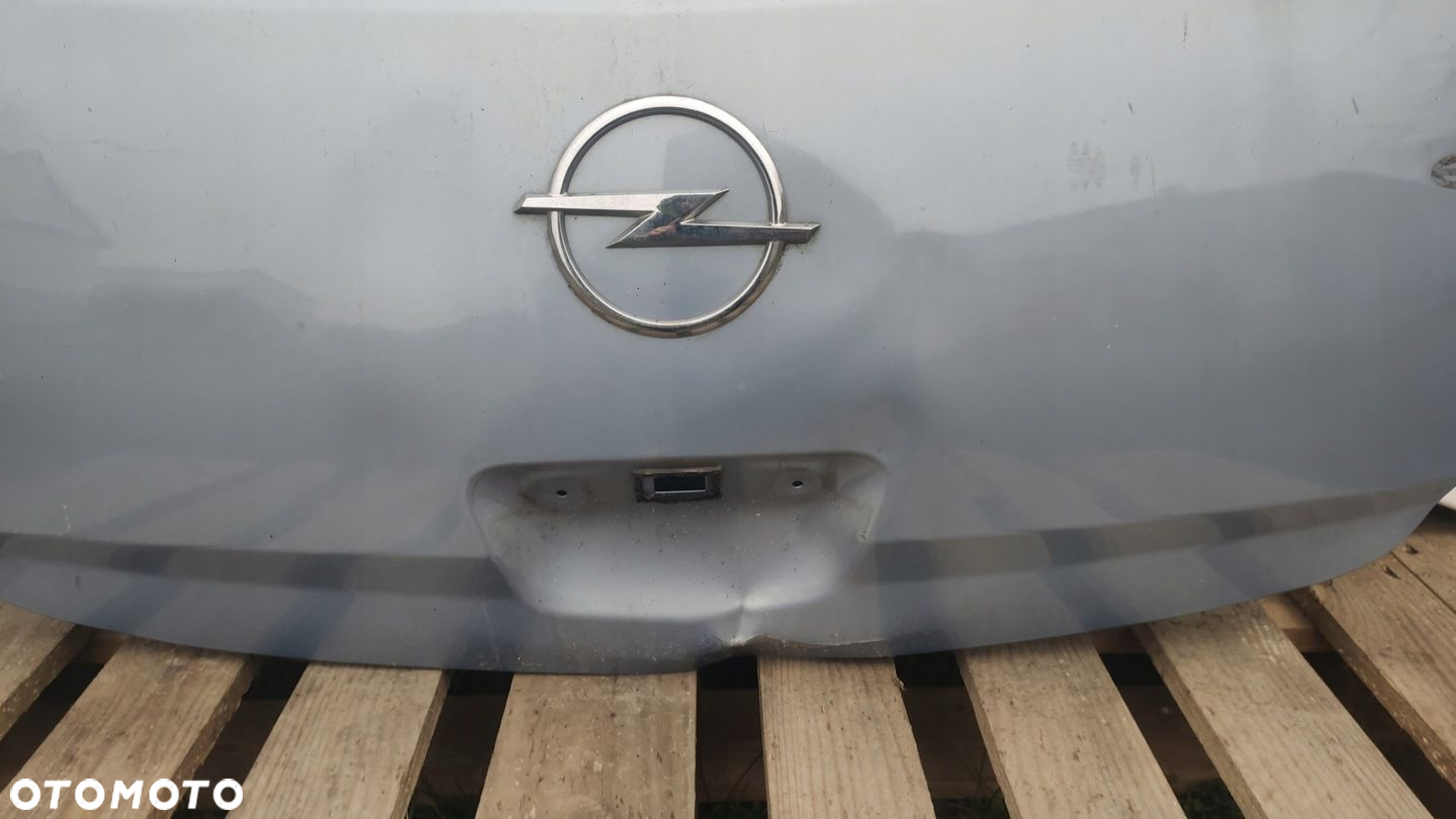 KLAPA SZYBA TYŁ STOP OPEL CORSA D 3D 06-11 - 2
